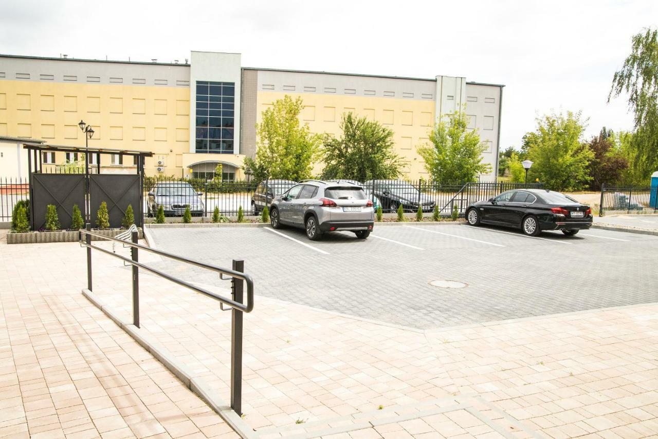 Prestige Line Apartament Legnica Exterior foto